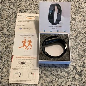 Fitness tracker with heart rate detection, NWT